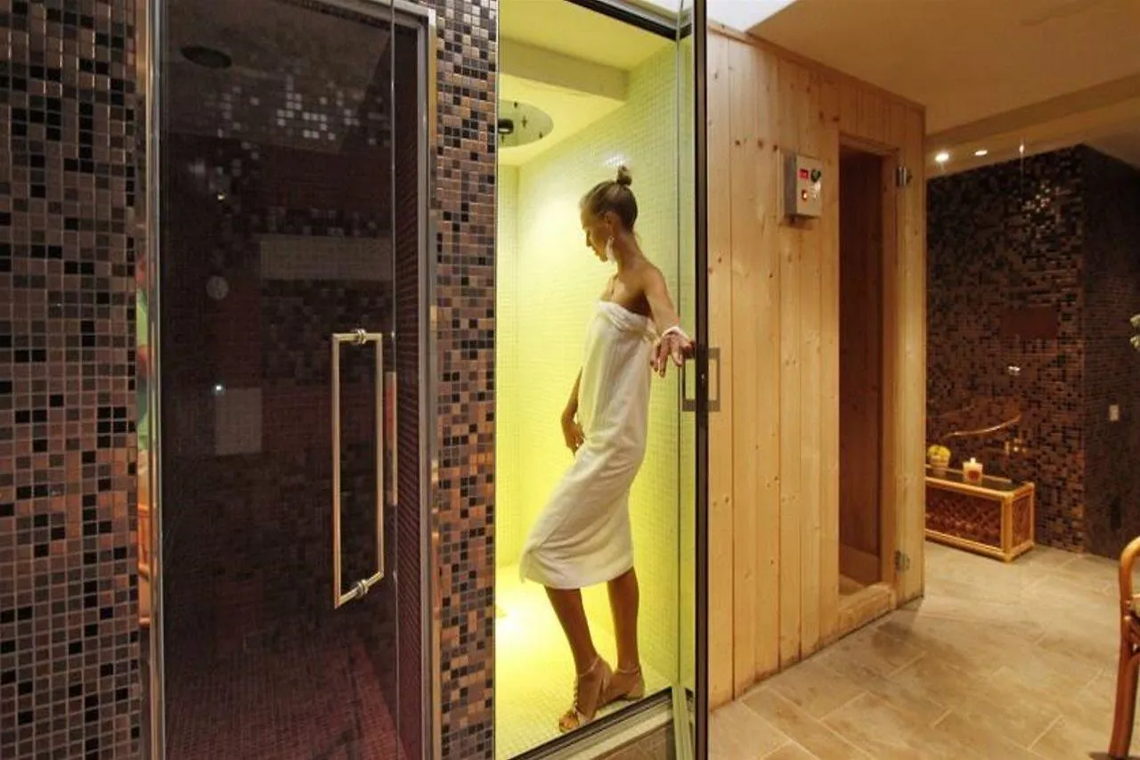 Park Hotel Cellini Lido di Jesolo 4*,  Italy